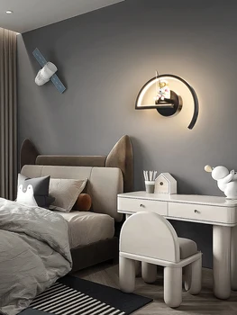 יוקרה המנורה בחדר השינה ליד המיטה מנורה מודרנית פשוט אווירה 2023 מקוון חדש סלבריטי אסטרונאוט חדר ילדים מנורת קיר