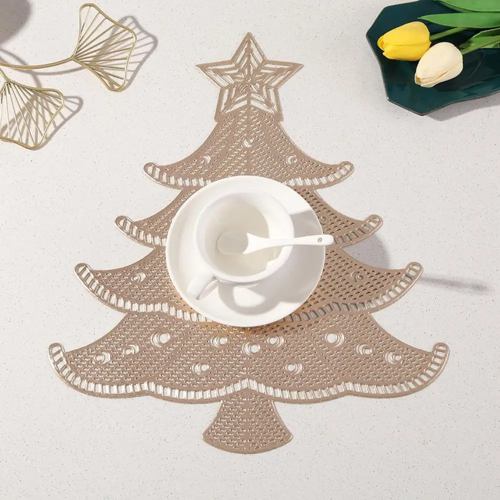 להרשים את האורחים עם מפיות חגיגיים, עיצוב הבית מעודן עץ חג המולד מפית עמיד בפני חום הרים על שולחן החג - 5